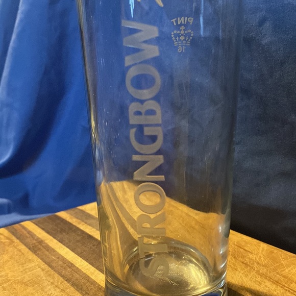 Strongbow Pint glass - Picture 2 of 4